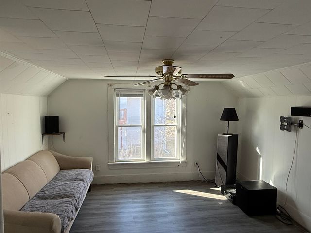 405 South Main Street, Fayette, IA 52142