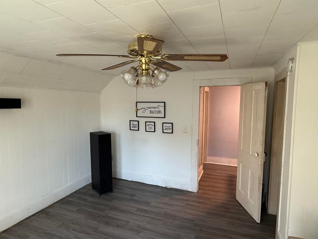 405 South Main Street, Fayette, IA 52142