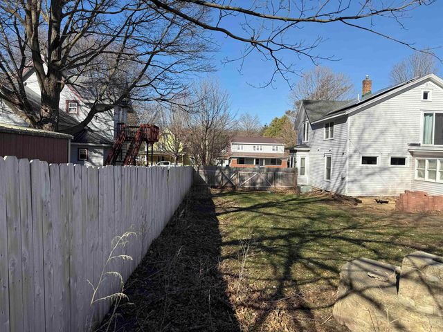 405 South Main Street, Fayette, IA 52142