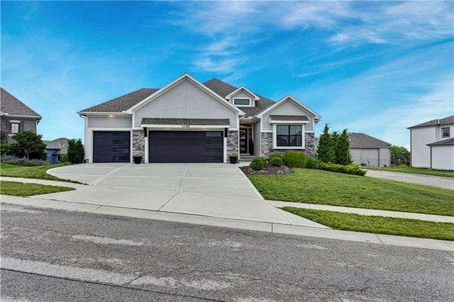 17104 Bradshaw Street, Overland Park, KS 66221