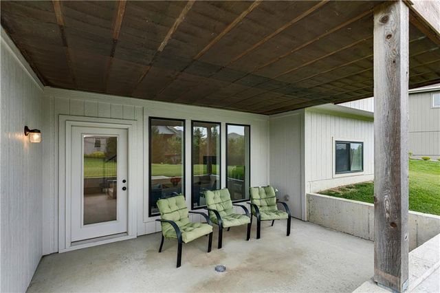 17104 Bradshaw Street, Overland Park, KS 66221