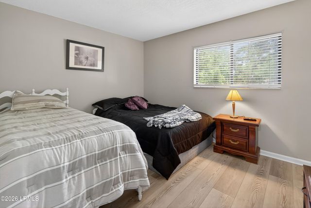 96 Mathews Dr Apt 19, Hilton Head Island, SC 29926