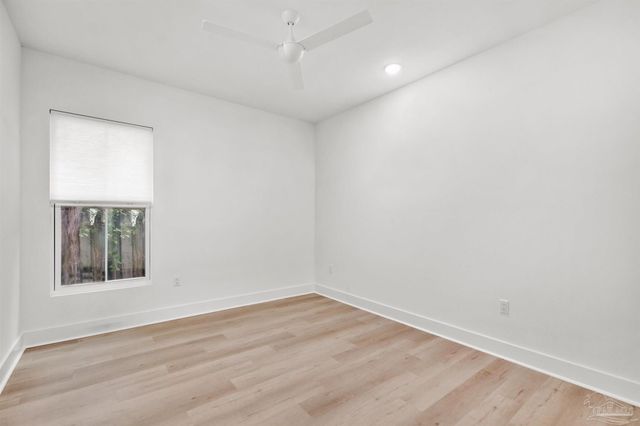 17 N L St, Pensacola, FL 32502