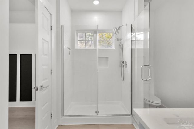 17 N L St, Pensacola, FL 32502