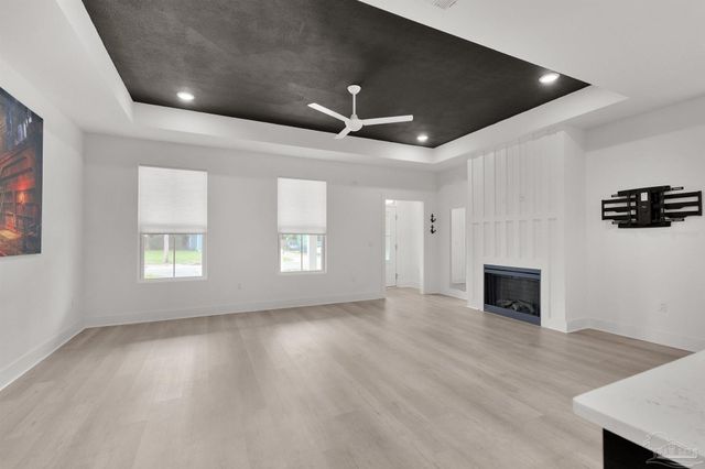 17 N L St, Pensacola, FL 32502