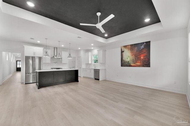 17 N L St, Pensacola, FL 32502