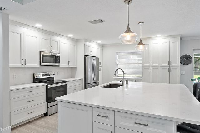 16338 Alexander Run, Jupiter, FL 33478