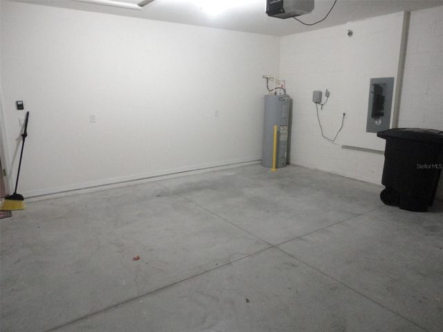 216 HICKORY COURSE, Ocala, FL 34472