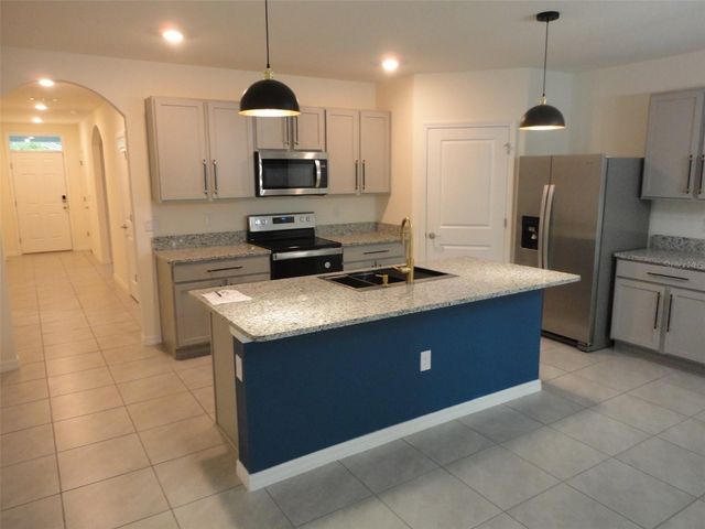 216 HICKORY COURSE, Ocala, FL 34472