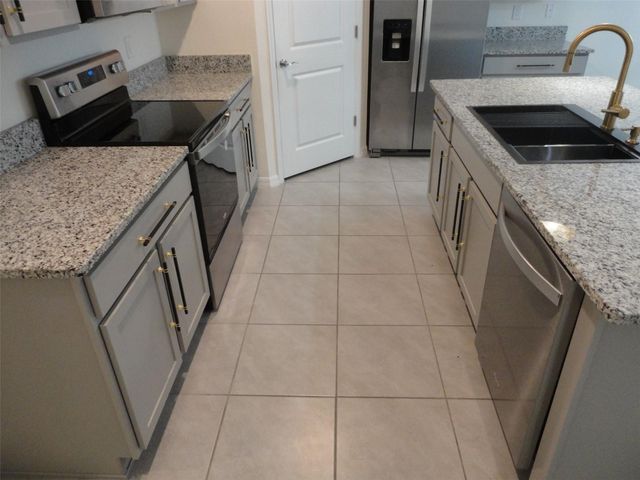 216 HICKORY COURSE, Ocala, FL 34472