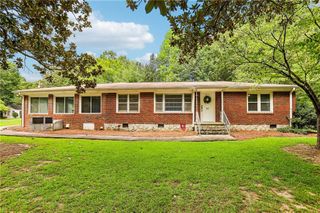 305 Oak Avenue, Carrollton, GA 30117