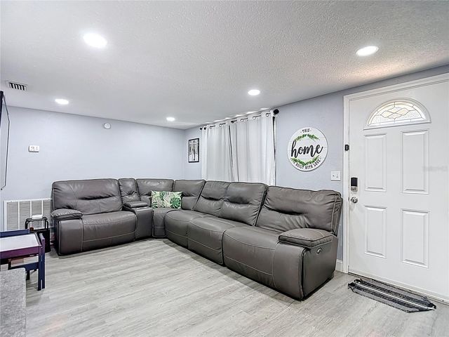 5913 APPLETREE ROAD, Holiday, FL 34690