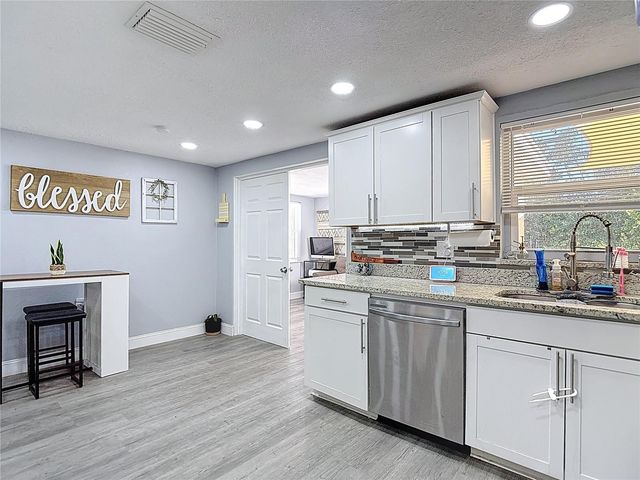 5913 APPLETREE ROAD, Holiday, FL 34690