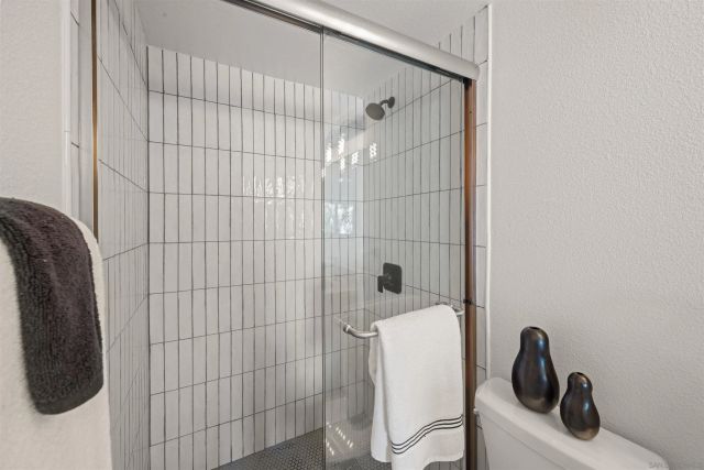 18664 Applewood 76, Huntington Beach, CA 92646
