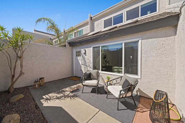 18664 Applewood 76, Huntington Beach, CA 92646