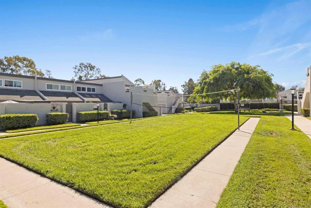 18664 Applewood 76, Huntington Beach, CA 92646