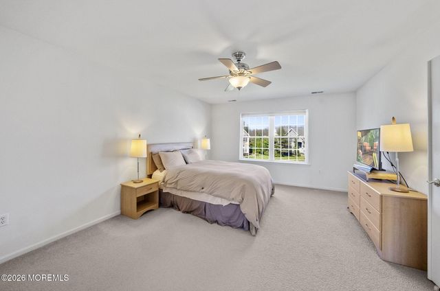 20 Royal Lane, Howell, NJ 07731