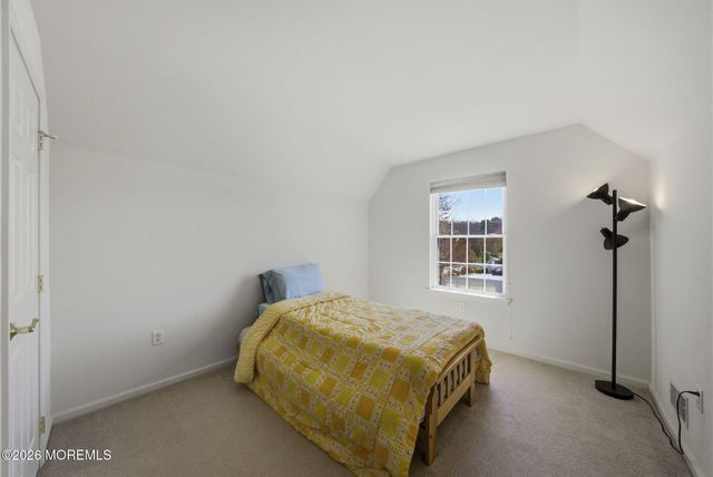 20 Royal Lane, Howell, NJ 07731