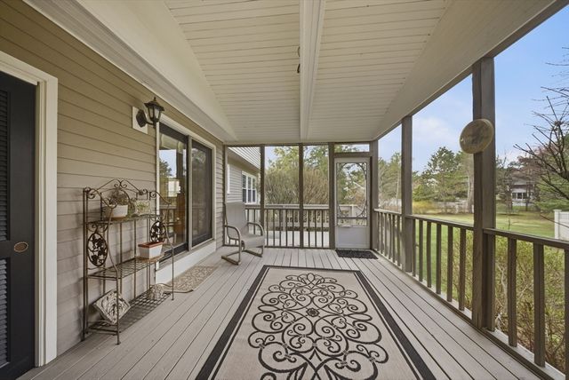 157 Rolling Meadow Dr, Holliston, MA 01746