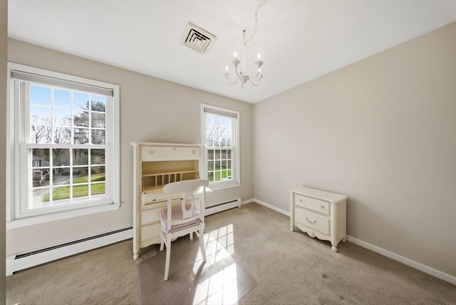 157 Rolling Meadow Dr, Holliston, MA 01746