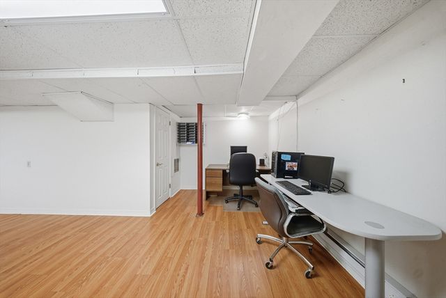 157 Rolling Meadow Dr, Holliston, MA 01746