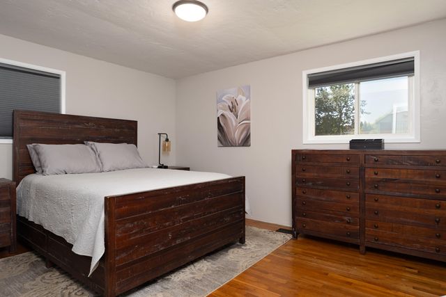 2372 E McAndrews Road, Medford, OR 97504