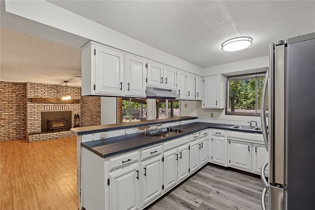 1601 Sunset Way, Centralia, WA 98531