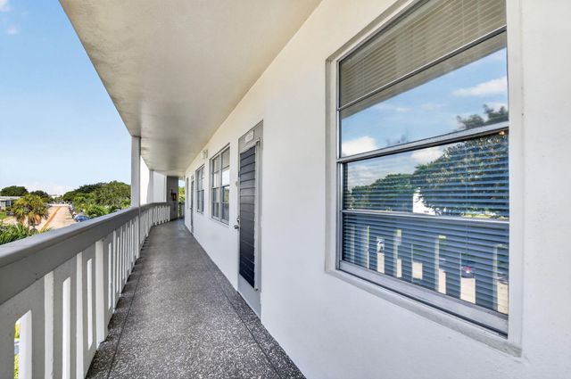 3056 NEWPORT N, Deerfield Beach, FL 33442