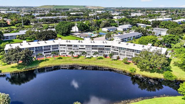 3056 NEWPORT N, Deerfield Beach, FL 33442