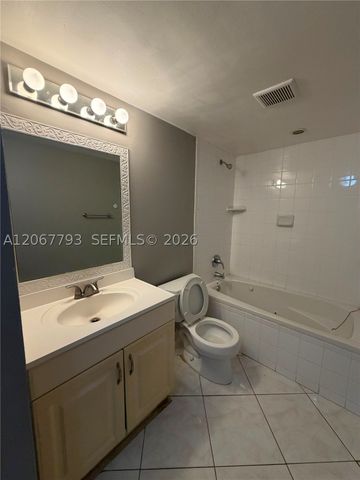 3100 Riverside Dr 104, Coral Springs, FL 33065