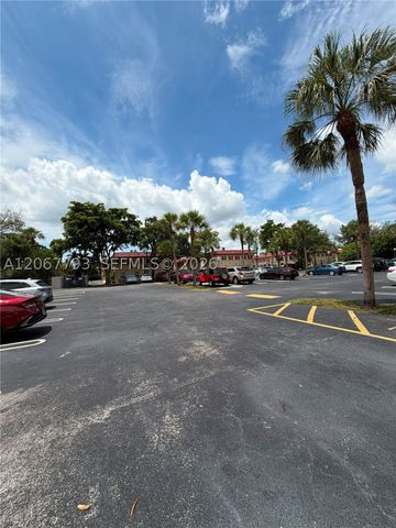 3100 Riverside Dr 104, Coral Springs, FL 33065