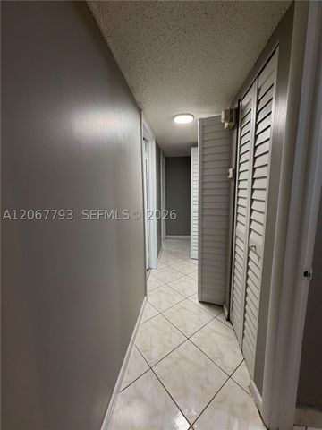 3100 Riverside Dr 104, Coral Springs, FL 33065