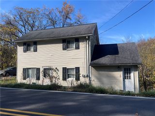 183 Country Club Rd, South Strabane, PA 15301