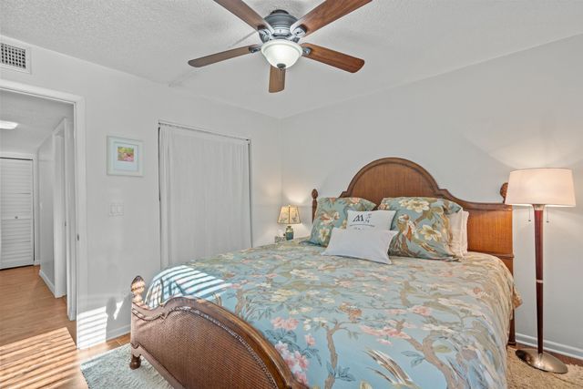 11 Tarragona Ct, St Augustine, FL 32086