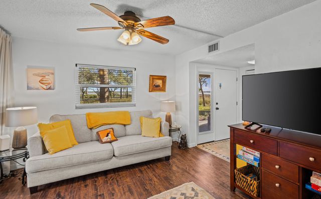 11 Tarragona Ct, St Augustine, FL 32086