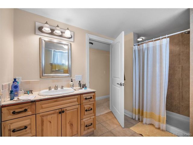 3236 S Saint Paul St, Denver, CO 80210