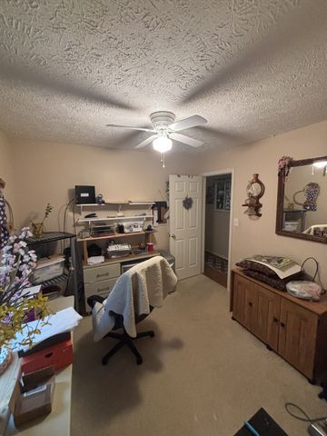 206 Dreaden St, Waverly, TN 37185