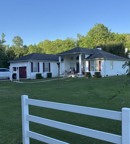 206 Dreaden St, Waverly, TN 37185