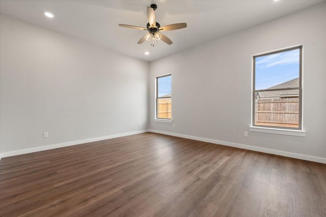 304 E 24th Street, Wolfforth, TX 79382