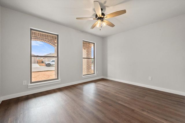 304 E 24th Street, Wolfforth, TX 79382