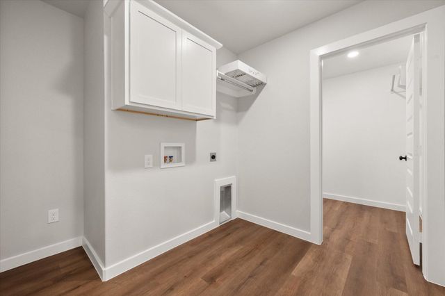 304 E 24th Street, Wolfforth, TX 79382