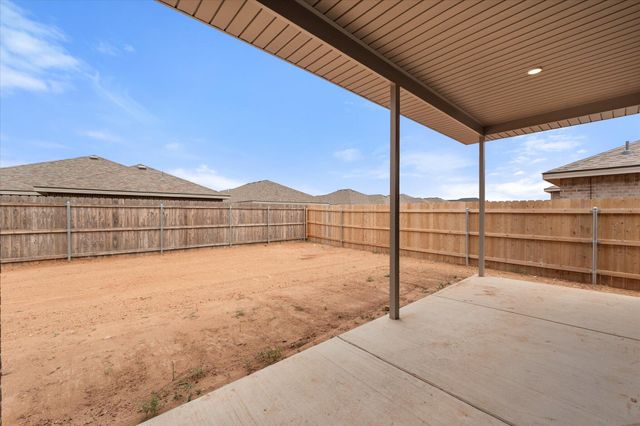304 E 24th Street, Wolfforth, TX 79382