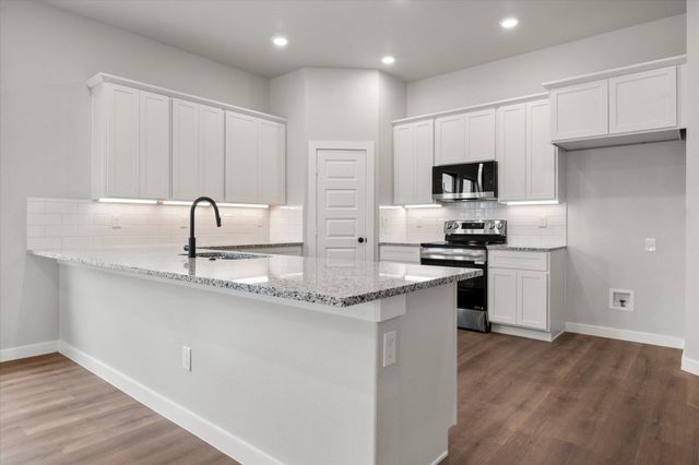 304 E 24th Street, Wolfforth, TX 79382