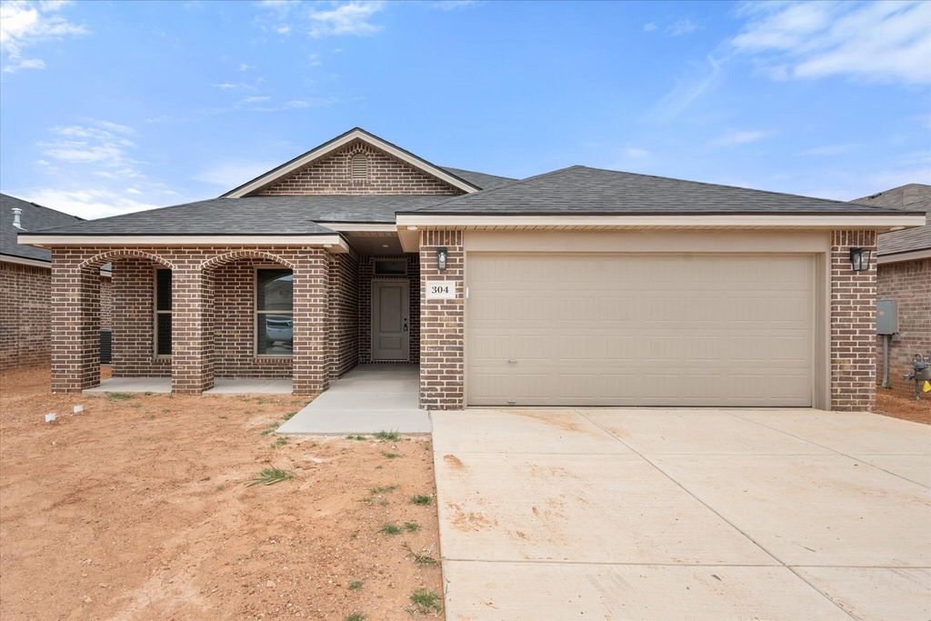 304 E 24th Street, Wolfforth, TX 79382