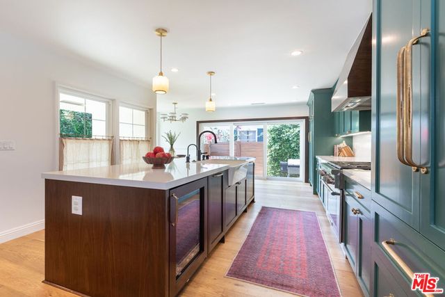 11373 Homedale Street, Los Angeles, CA 90049