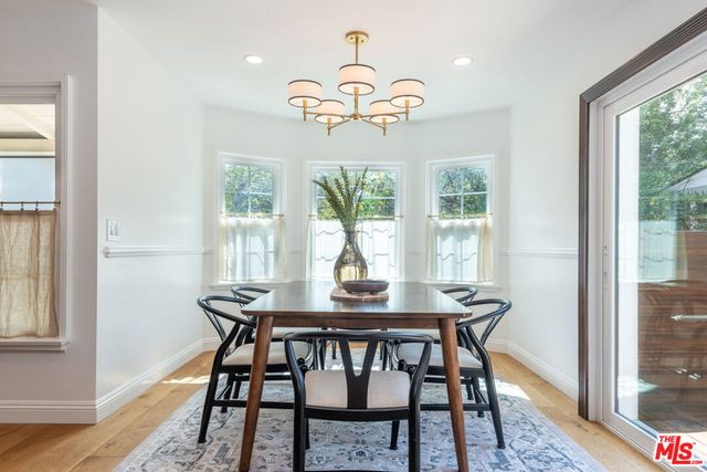 11373 Homedale Street, Los Angeles, CA 90049