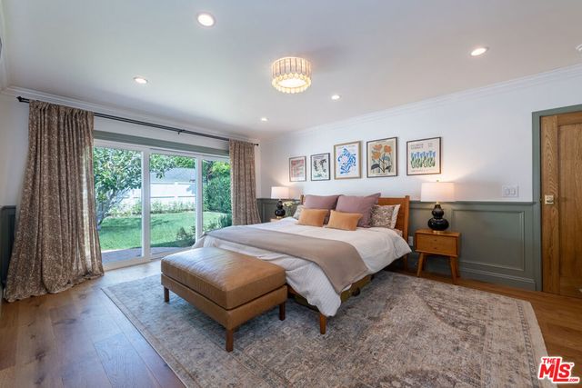 11373 Homedale Street, Los Angeles, CA 90049