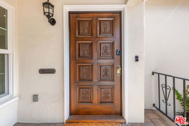 11373 Homedale Street, Los Angeles, CA 90049