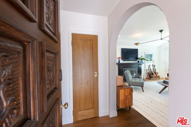 11373 Homedale Street, Los Angeles, CA 90049