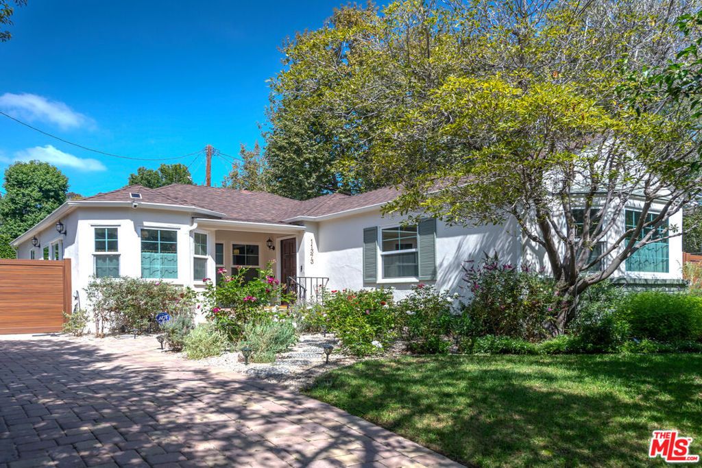 11373 Homedale Street, Los Angeles, CA 90049 — photo 2
